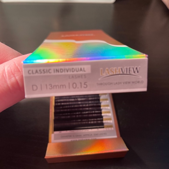 LashView Singular lashes - Picture 3 of 6